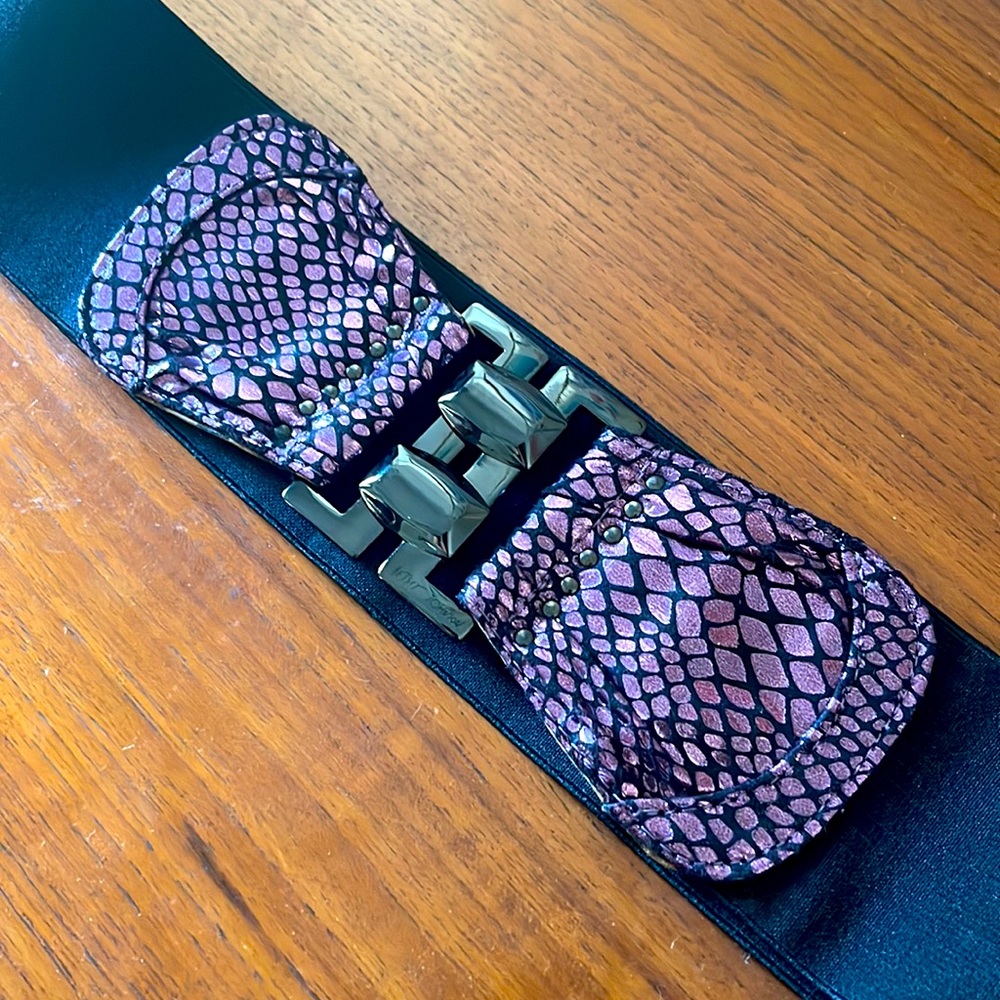 Belt - Picture 3 of 4